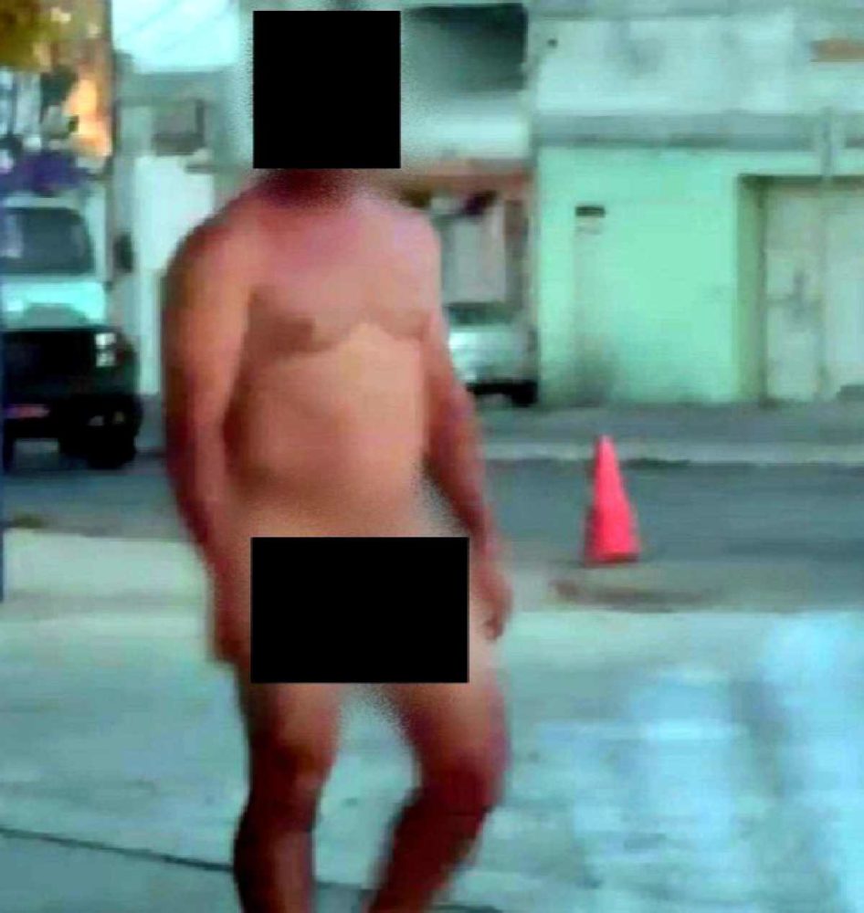 Homem pelado em Brumado