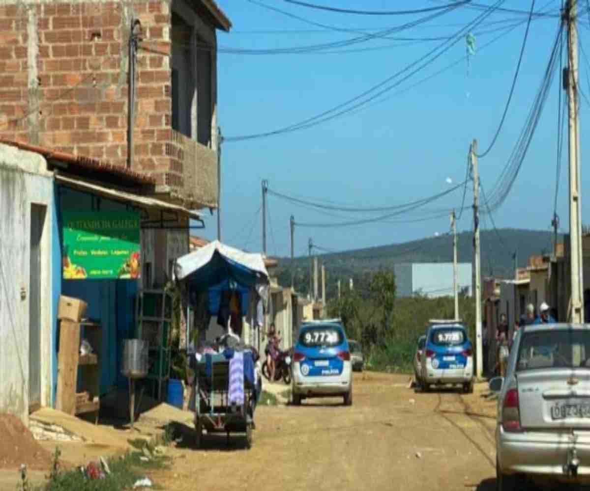 Um jovem de 15 anos foi morto e outro de 14 foi baleado no bairro Veloso em Vitória da conquista na Bahia