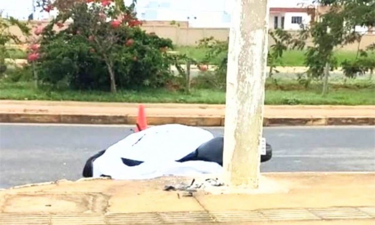 Vitória da Conquista, Bahia - Na manhã deste domingo, 27 de maio, um trágico acidente ocorreu na Avenida Perimetral, resultando na morte de um homem identificado como Daniel.